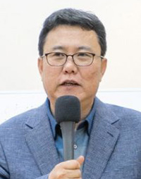 백승권 작가(<보고서의 법칙> 저자)