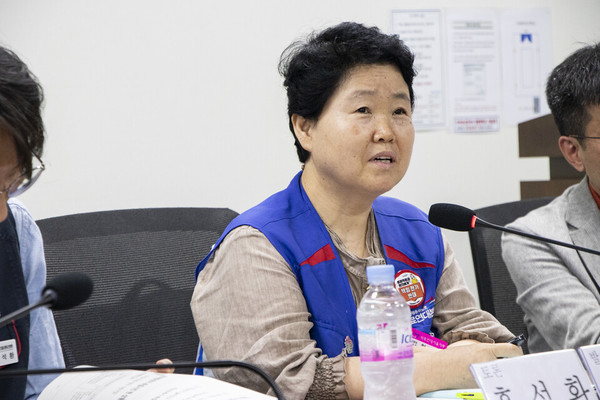  현정희 공공운수노조 의료연대본부 정책위원은  “상급종합병원 수가 대폭 인상 여파로 300병상 이상의 종합병원급 공공병원 2곳을 설립할 수 있는 규모의 예산이 지출됐다”고 비판했다. <노동과세계>