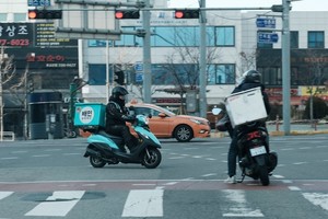 '권리 밖 노동자' 보호 패키지 입법 속도전, "획기적" "반쪽짜리" - 뉴스 썸네일 이미지
